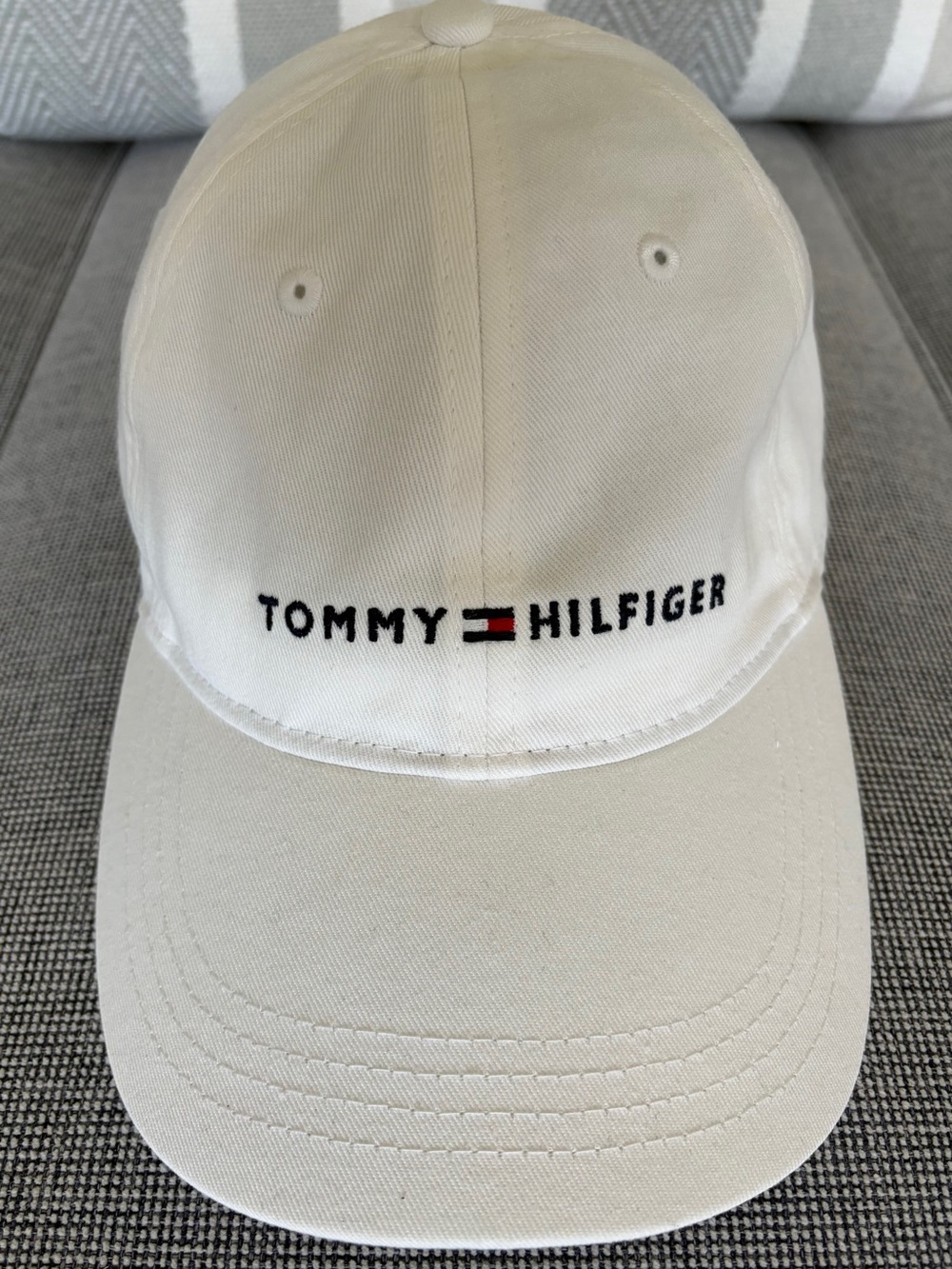 Tommy Hilfiger White Baseball Cap with Embroidered Logo